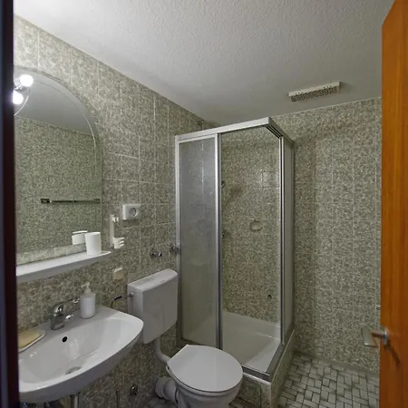 Room4you - *